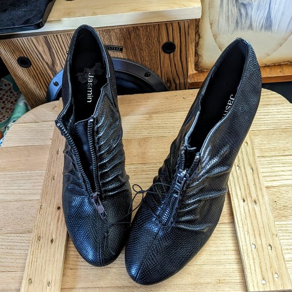 Jasmine Amity Black Booties    Sz 9W - Picture 3 of 16